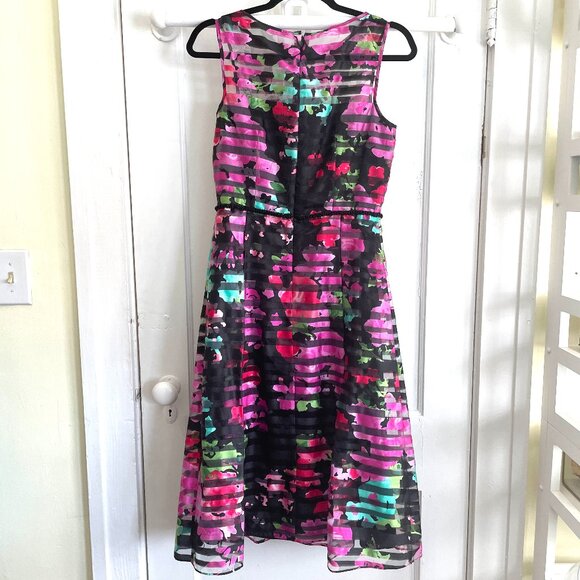 Women's Tahari Shawn Illusion Floral Embroidered Fit & Flare Dress | Size 4 - Picture 3 of 7